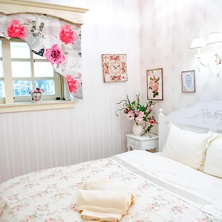 Rita's Cozy Country