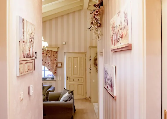 Rita's Cozy Country *